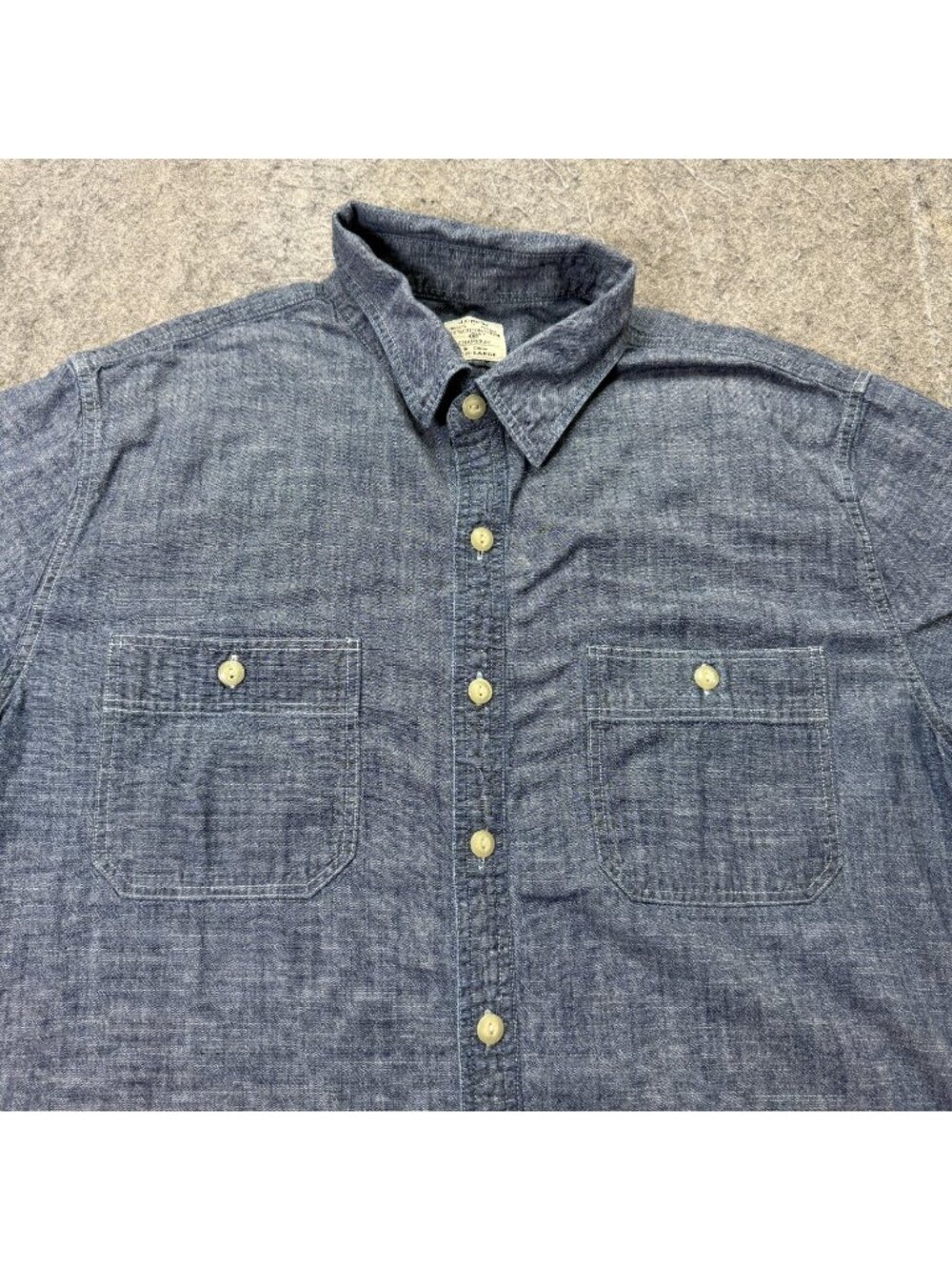 J Crew Chambray Button Up Shirt Men L Blue Short Sleeve Classic Fit 46" b040